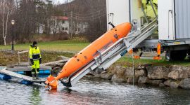 Hugin sjøsettes i Mjøsa