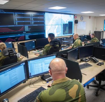 Cyberforsvarets operasjonssenter, også kjent som CDOC/Cyber Defence Operation Center på Jørstadmoen *** Local Caption *** The Norwegian Armed Forces Cyber Defence' operation center/CDOC at Jørstadmoen.