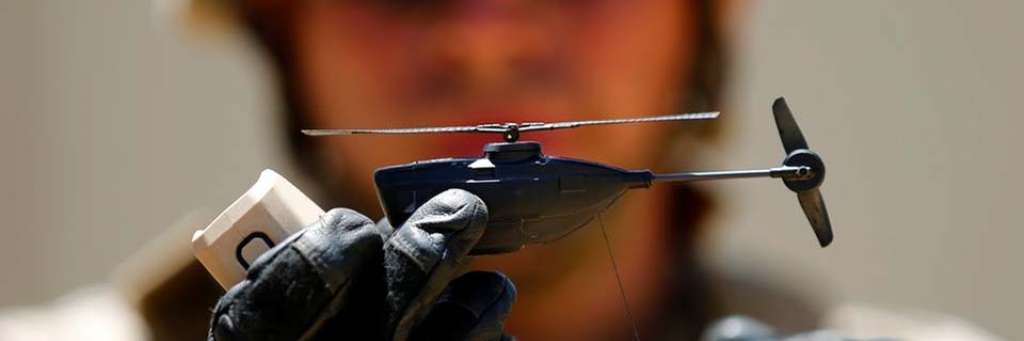 Nærbilde av dronen Black Hornet. Foto