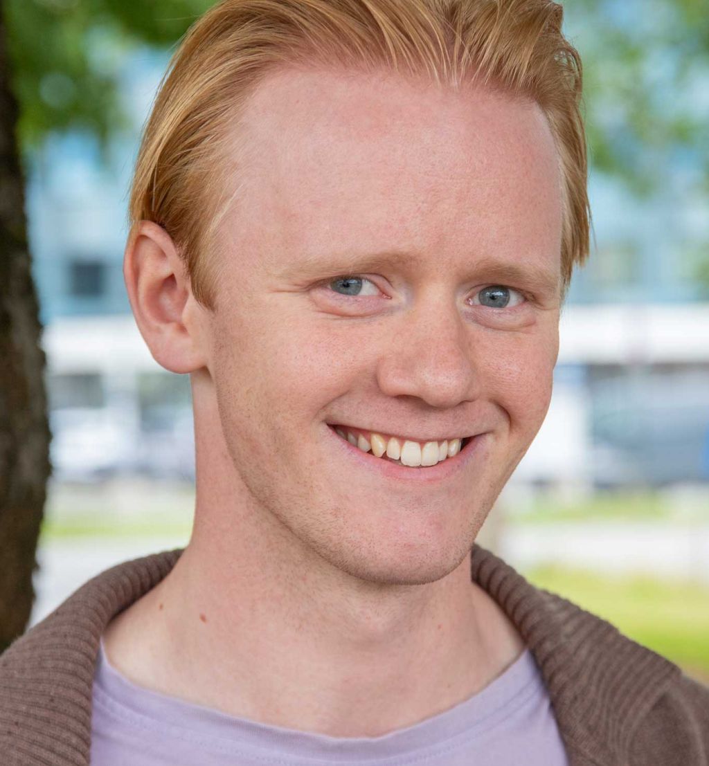 Portrett av Sigurd, som har hatt sommerjobb ved FFI sommeren 2025.