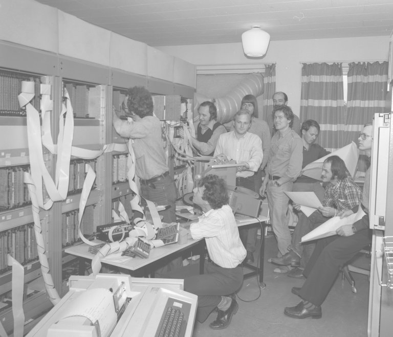 forskere på lab på 80-tallet