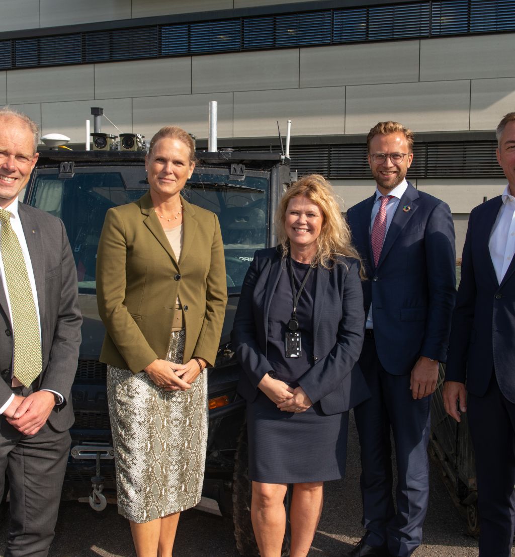 ministerbesøk på FF1. Foto
