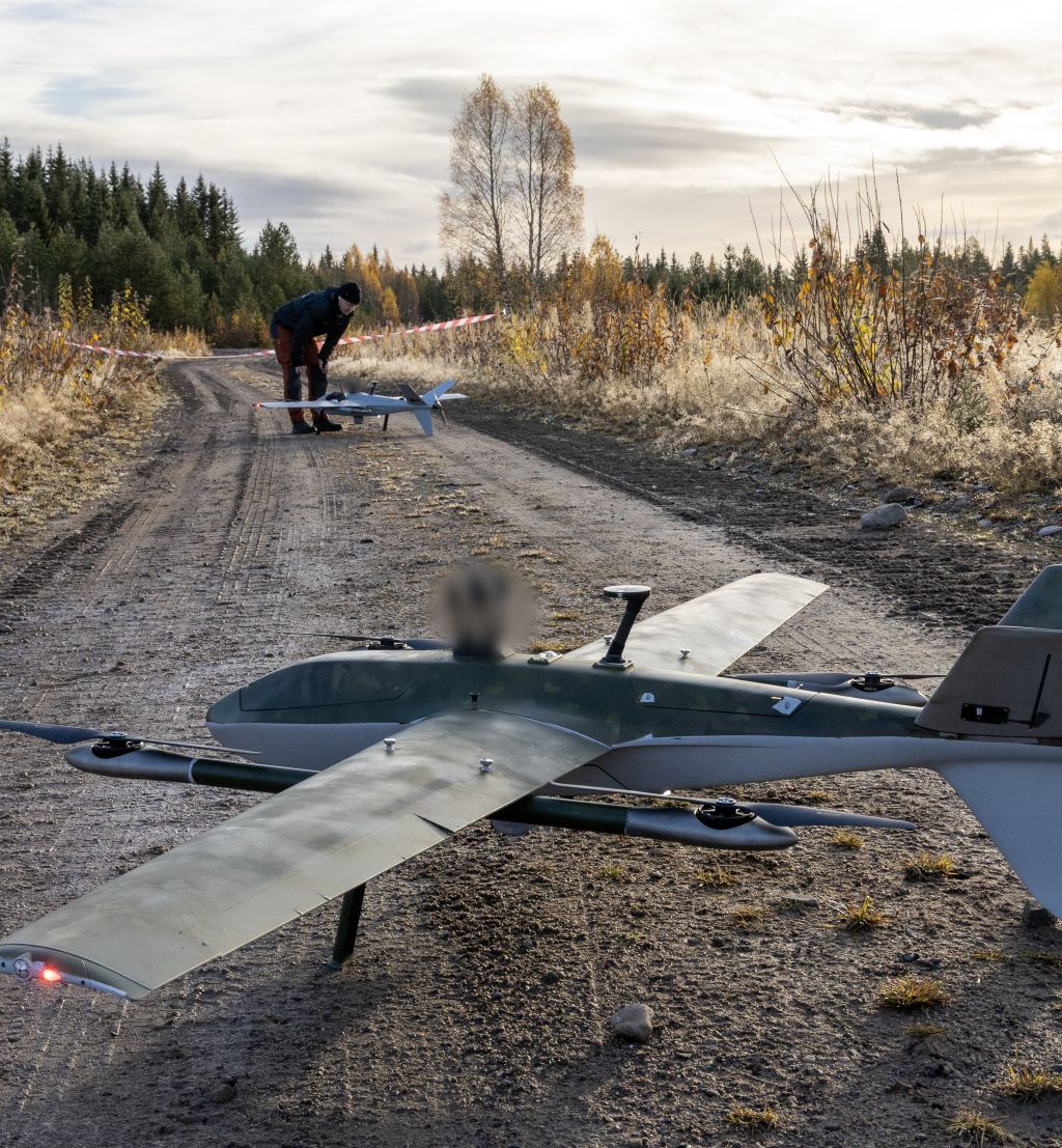 To droner på en krysvei. Høst.